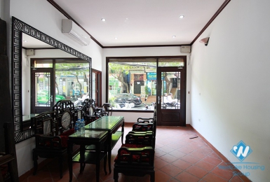 Unfurnished house for rent in Xuan Dieu street, Tay Ho, Ha Noi